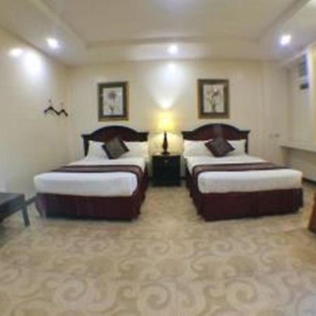 Cindy Kelly Hotel Олонгапо Екстериор снимка