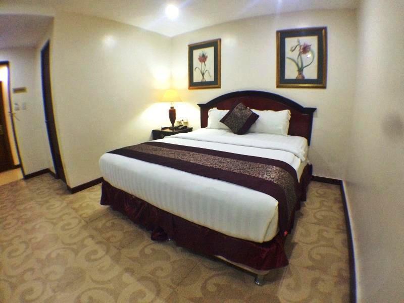 Cindy Kelly Hotel Олонгапо Екстериор снимка